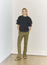 Load image into Gallery viewer, Compact Eco Poplin Reverse Sleeve Top