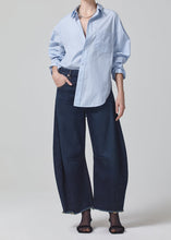 Load image into Gallery viewer, Horseshoe Jean