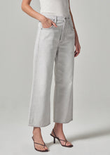 Load image into Gallery viewer, Gaucho Vintage Wide Leg Jean