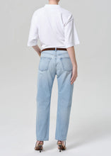 Load image into Gallery viewer, Winslow Low Rise Boyfriend Jean - Horizon