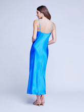 Load image into Gallery viewer, Seridie Dress