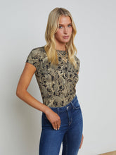 Load image into Gallery viewer, Ressi Fitted Tee