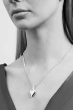 Load image into Gallery viewer, Voluptuous Heart Necklace
