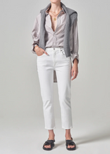 Load image into Gallery viewer, Isola Straight Crop Jean