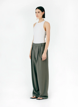 Load image into Gallery viewer, Tropical Wool Stella Pant