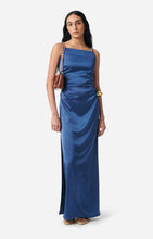Load image into Gallery viewer, Glezia Dress
