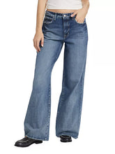 Load image into Gallery viewer, Alicent Wide Leg Jeans
