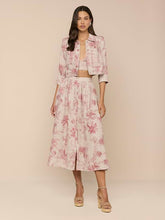 Load image into Gallery viewer, Eda Cropped Linen Jacket
