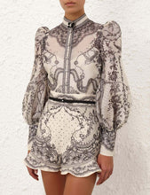 Load image into Gallery viewer, Crush Body Shirt
