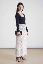 Load image into Gallery viewer, Lilja Crochet Maxi
