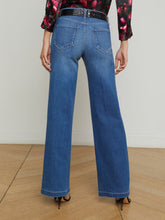 Load image into Gallery viewer, Joanne Low Rise Wide Leg Jean
