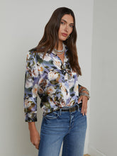 Load image into Gallery viewer, Dani 3/4 Sleeve Floral Blouse
