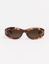 Load image into Gallery viewer, Brunna Sunglasses
