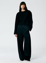 Load image into Gallery viewer, Melee Crepe Long Sleeve Cropped Top
