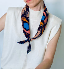 Load image into Gallery viewer, Peakaboo Bandana
