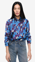 Load image into Gallery viewer, Classic Shirred Blouse
