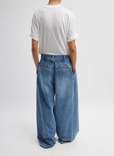 Load image into Gallery viewer, Spring Denim Triple Pleat Jean
