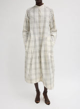 Load image into Gallery viewer, Russel Plaid Balloon Dress
