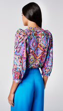 Load image into Gallery viewer, V-Neck Frontier Blouse
