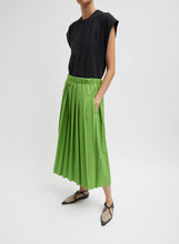 Load image into Gallery viewer, Nylon Pleated Pull On Skirt
