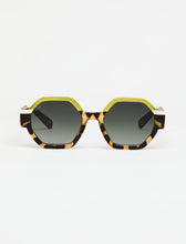 Load image into Gallery viewer, Valette Sunglasses
