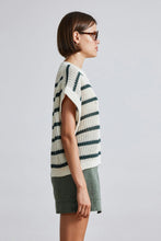 Load image into Gallery viewer, Oliva Linen Vest
