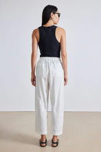 Load image into Gallery viewer, Spa Pleat Pant
