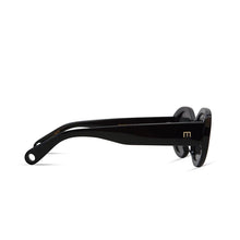 Lyna in Gloss Black