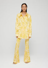 Load image into Gallery viewer, Floral Jacquard Blouse

