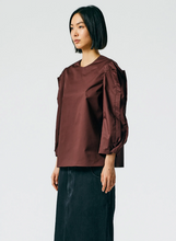 Load image into Gallery viewer, Lightweight Cotton Sateen Square Sleeve Top
